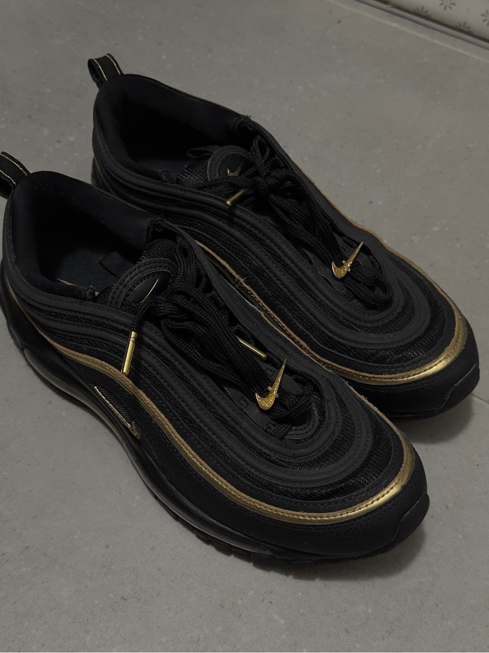 Nike Air Max 97 'Black Metallic Gold Size 9 Men’s Pre-owned